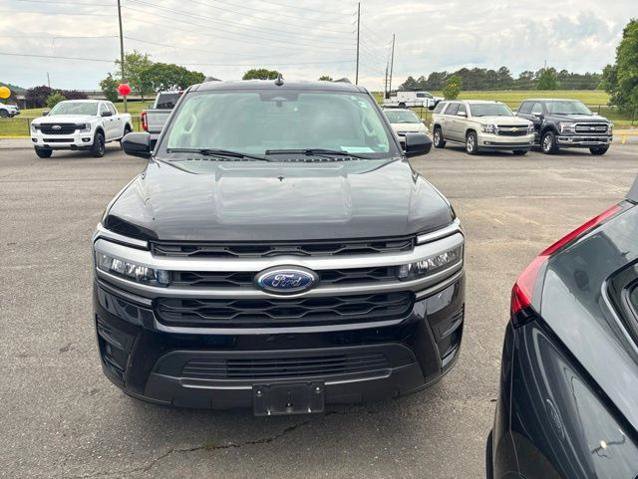 Certified 2024 Ford Expedition Max XLT RWD image 2
