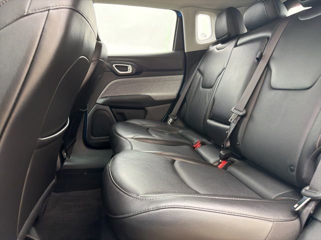 Used 2022 Jeep Compass Latitude image 12