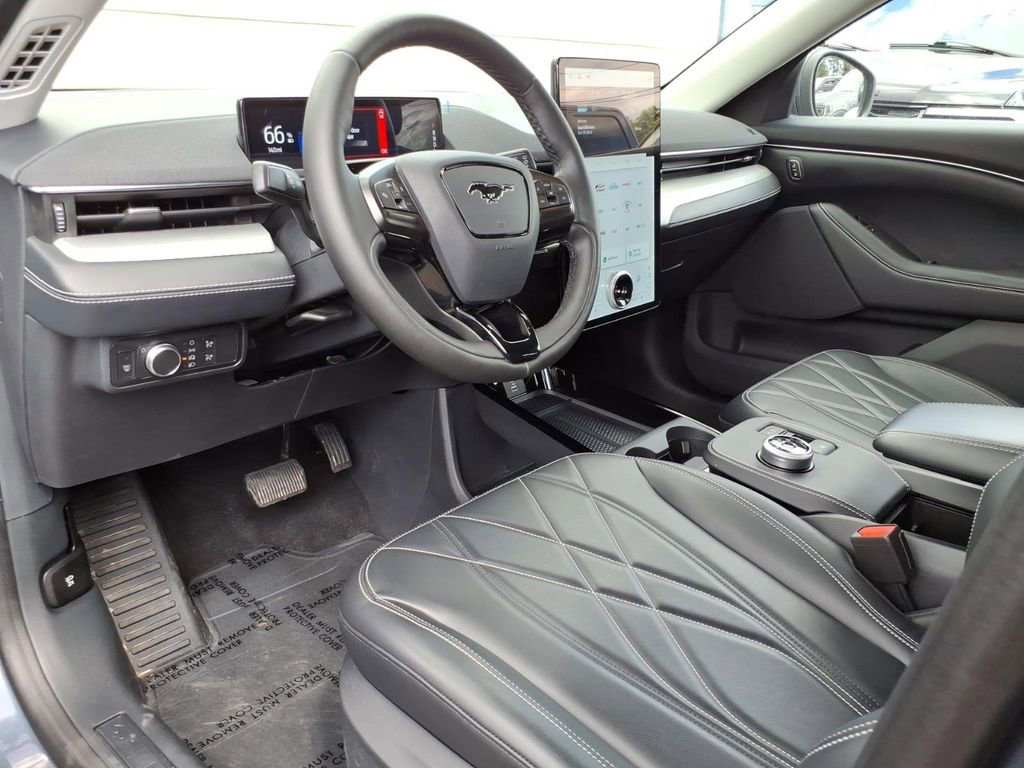 Certified 2021 Ford Mustang Mach-E Select w/ Comfort/Technology Package RWD image 10
