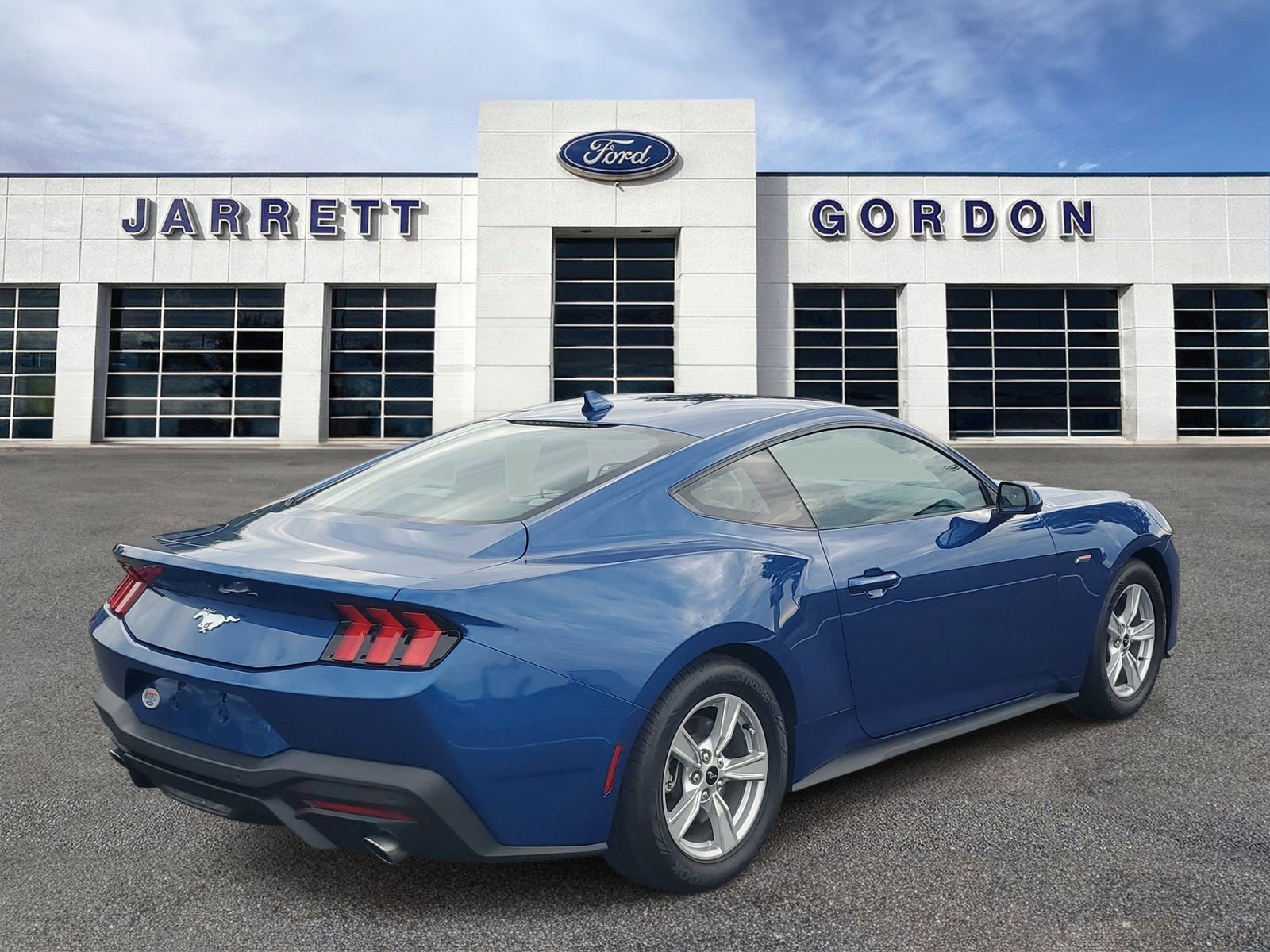 Certified 2024 Ford Mustang Coupe RWD image 4