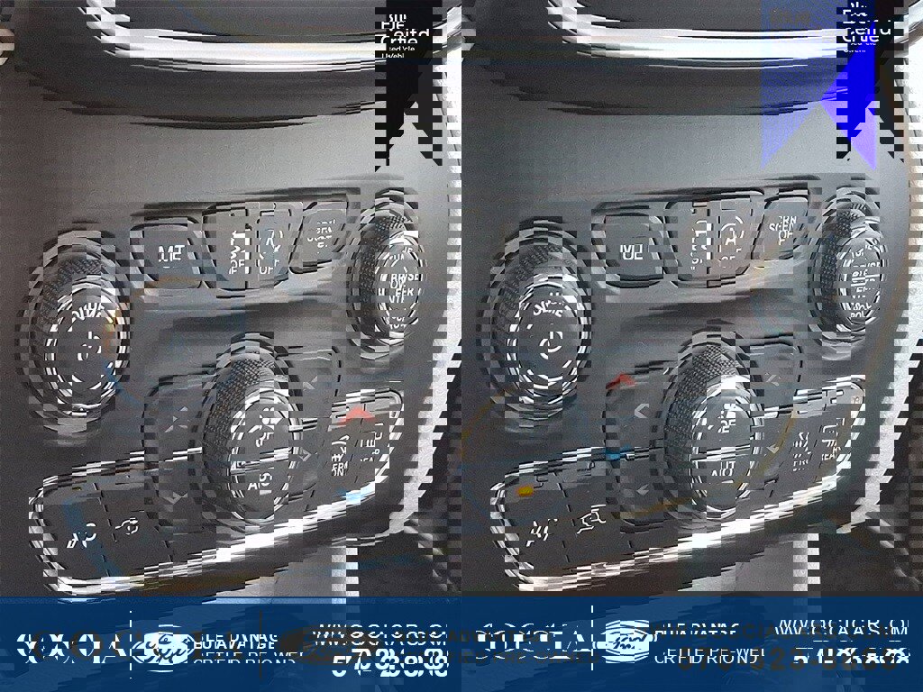 Used 2021 Jeep Cherokee Latitude Lux w/ Sun & Sound Group image 16