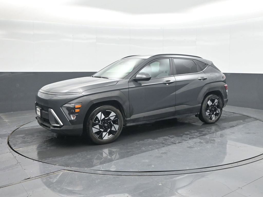 Used 2025 Hyundai Kona SEL FWD image 1