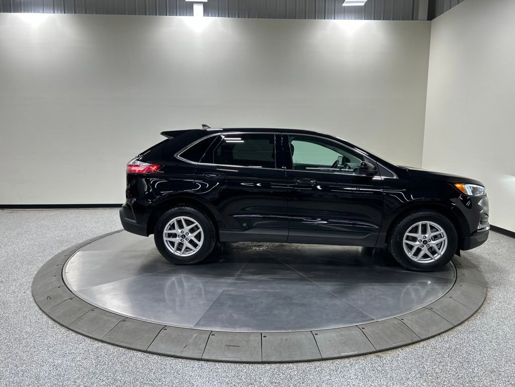 Certified 2024 Ford Edge SEL w/ Convenience Package AWD/4WD image 6