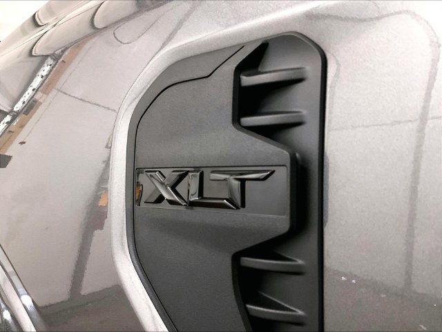 Certified 2025 Ford Ranger XLT w/ Black Appearance Package AWD/4WD image 13