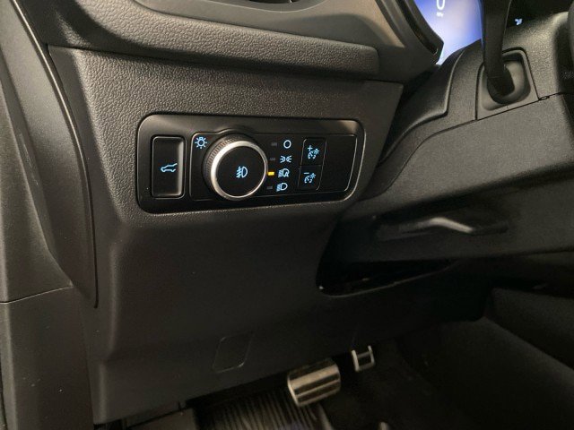Certified 2023 Ford Escape ST-Line Select AWD/4WD image 17
