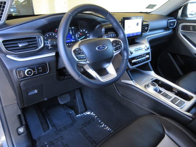 Certified 2023 Ford Explorer XLT w/ Equipment Group 202A image 14