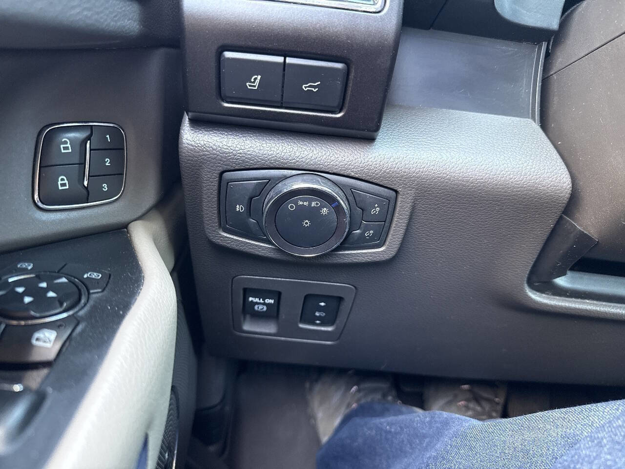 Certified 2019 Ford Expedition Max Limited AWD/4WD image 20