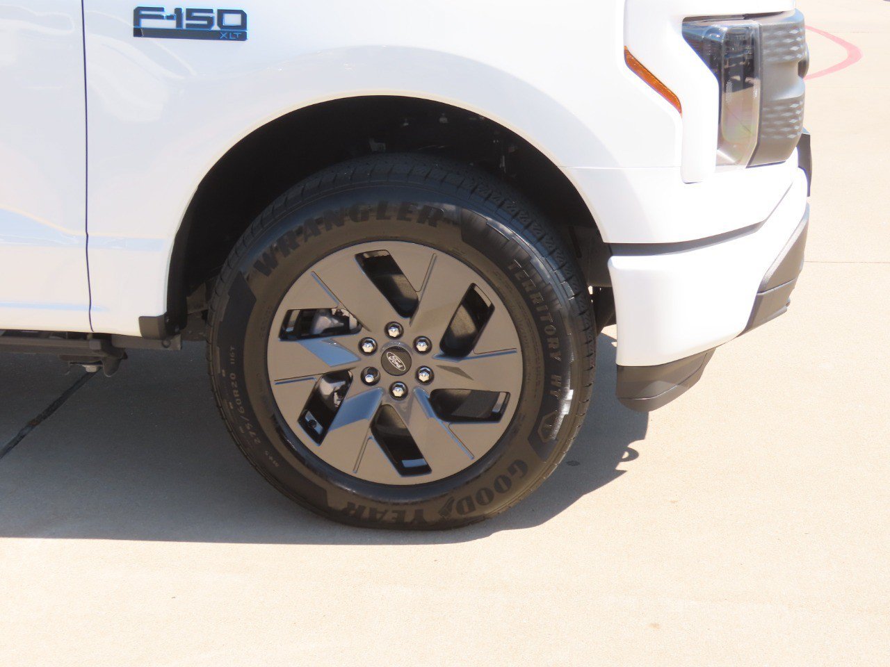 Certified 2024 Ford F150 Lightning XLT w/ Max Trailer Tow Package AWD/4WD image 10