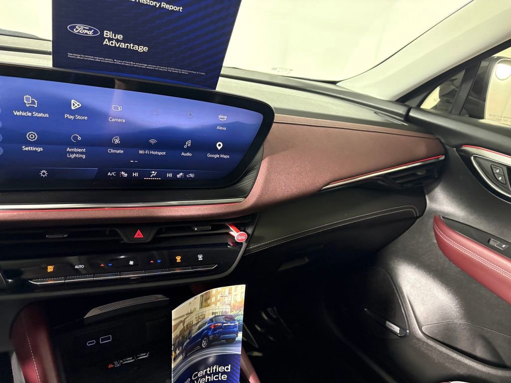 Used 2025 Buick Envision Sport Touring AWD/4WD image 18