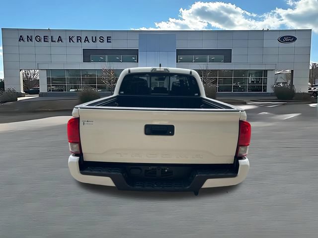 Used 2022 Toyota Tacoma SR w/ SR Convenience Package RWD image 7