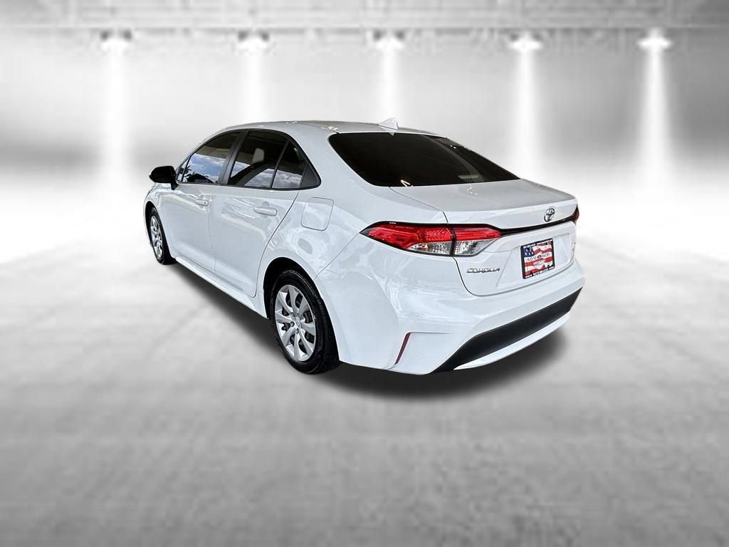 Used 2022 Toyota Corolla LE FWD image 7