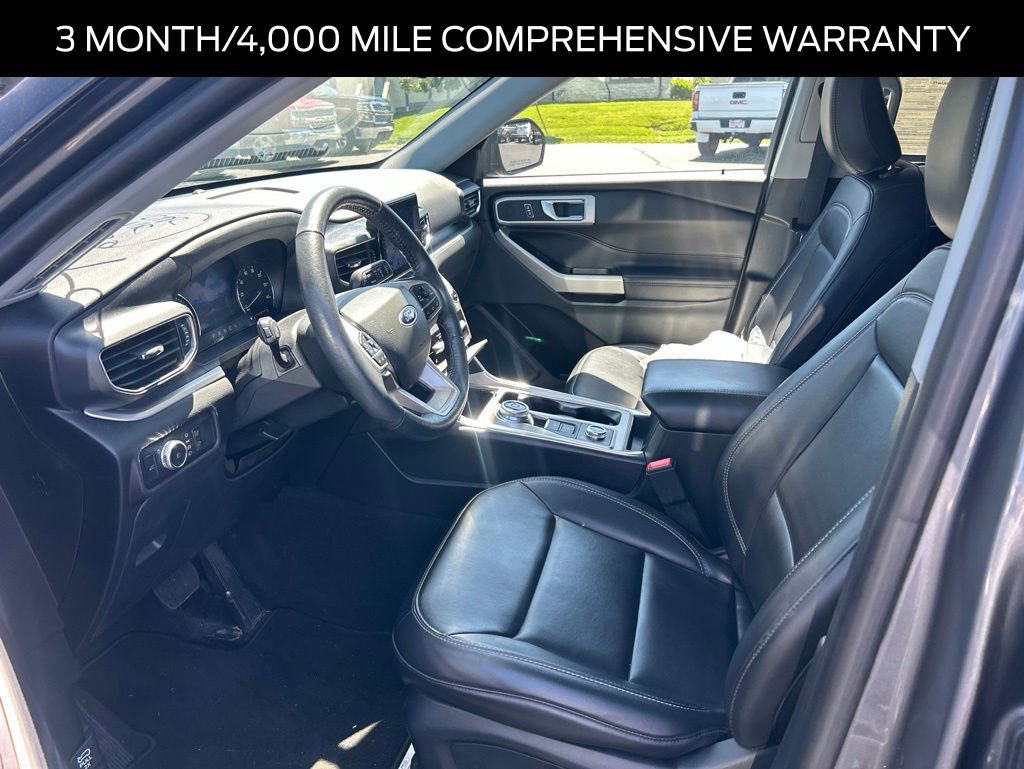 Certified 2022 Ford Explorer XLT w/ Equipment Group 202A AWD/4WD image 3