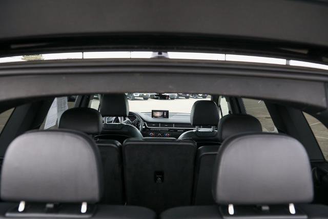 Used 2017 Audi Q7 3.0T Premium image 16