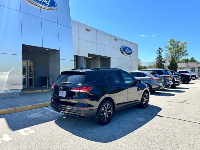 Used 2023 Chevrolet Equinox RS AWD/4WD image 19
