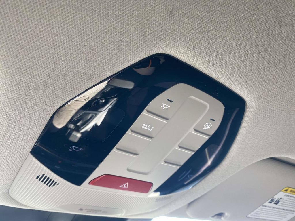 Used 2025 Kia K4 FWD image 29