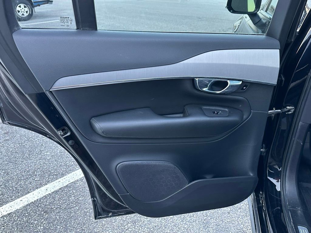 Used 2023 Volvo XC90 B5 Core w/ Protection Package Premier image 16