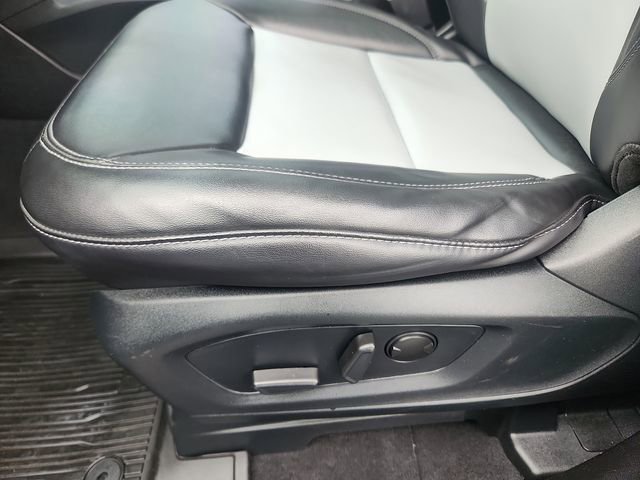 Certified 2023 Ford Explorer XLT w/ Equipment Group 202A image 23