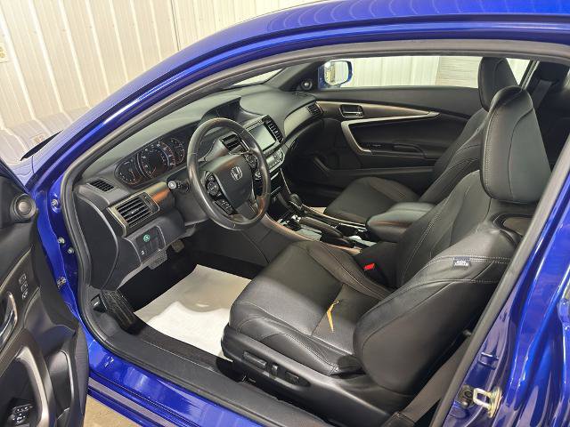 Used 2017 Honda Accord EX-L image 2