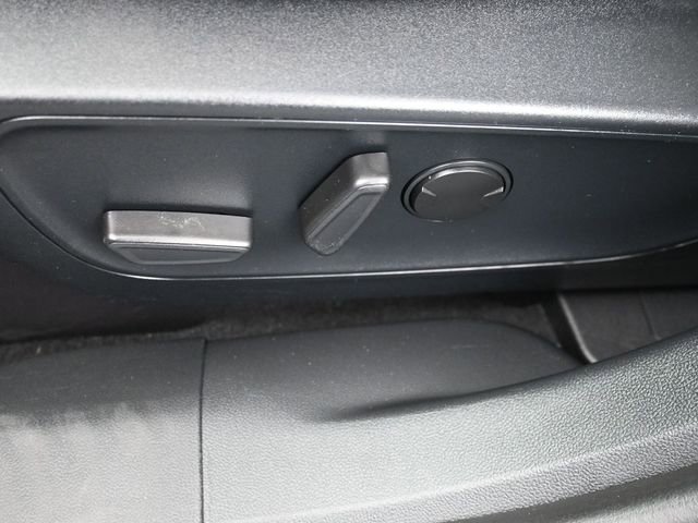 Certified 2021 Ford Escape SE image 12