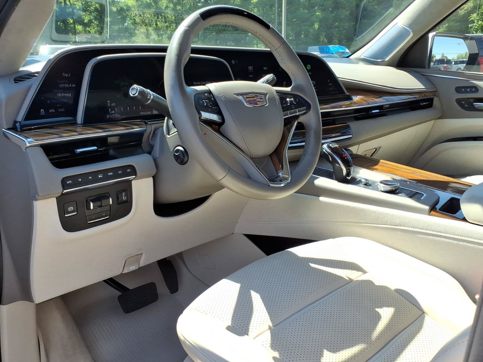 Used 2024 Cadillac Escalade ESV Sport Platinum AWD/4WD image 14