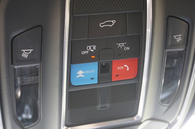 Used 2022 Jeep Grand Cherokee L Laredo RWD image 33