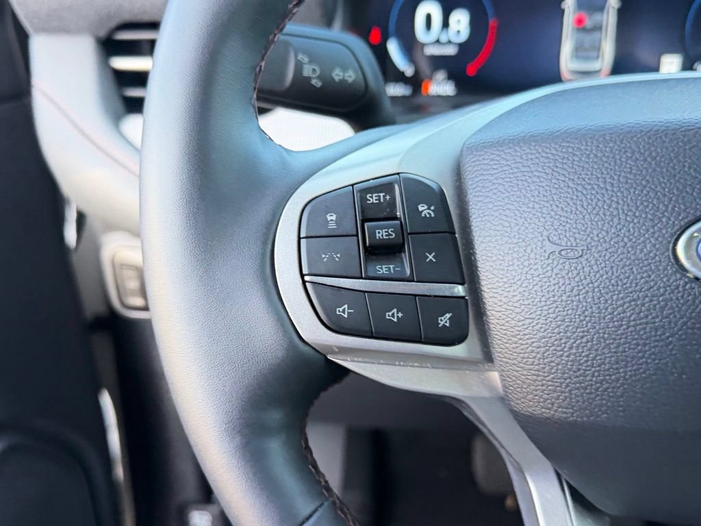 Certified 2025 Ford Explorer Active RWD image 21