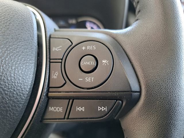 Used 2025 Toyota RAV4 XLE w/ Convenience Package AWD/4WD image 17