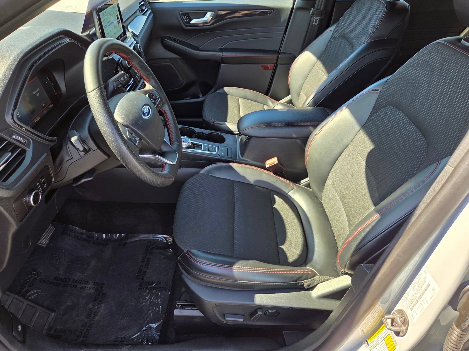 Certified 2025 Ford Escape ST-Line FWD image 10
