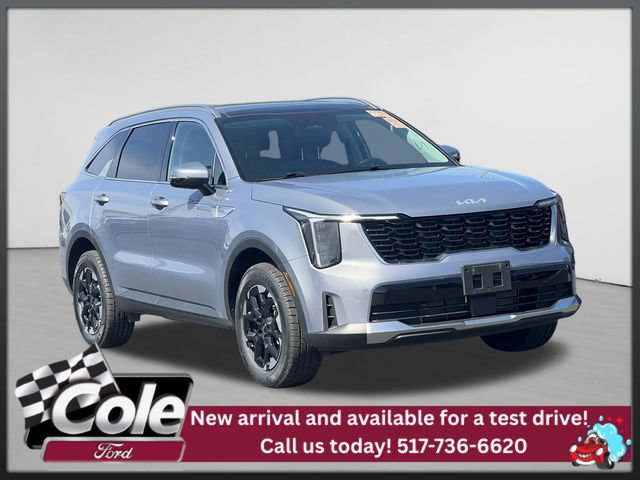 Used 2024 Kia Sorento S w/ Panoramic Sunroof Package