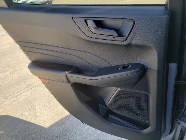 Certified 2022 Ford Escape SE w/ SE Sport Appearance Package image 13