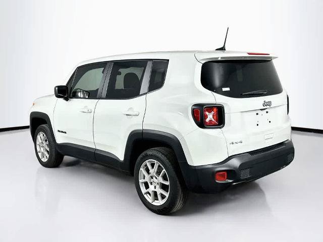 Used 2023 Jeep Renegade Latitude AWD/4WD image 4