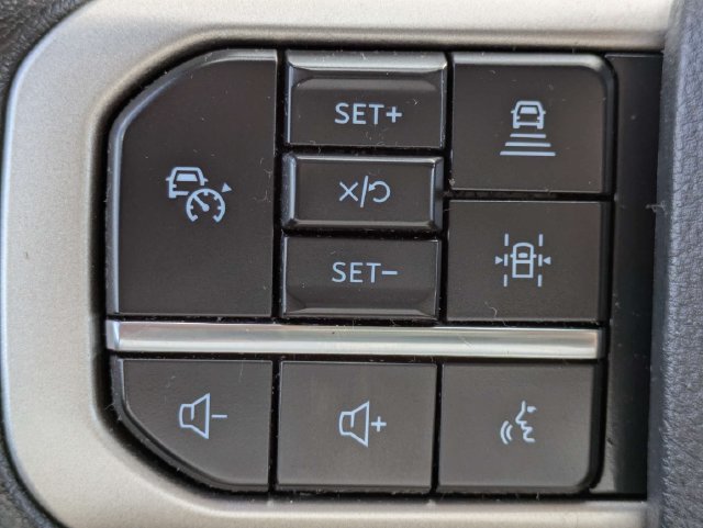 Certified 2022 Ford Expedition XLT RWD image 26
