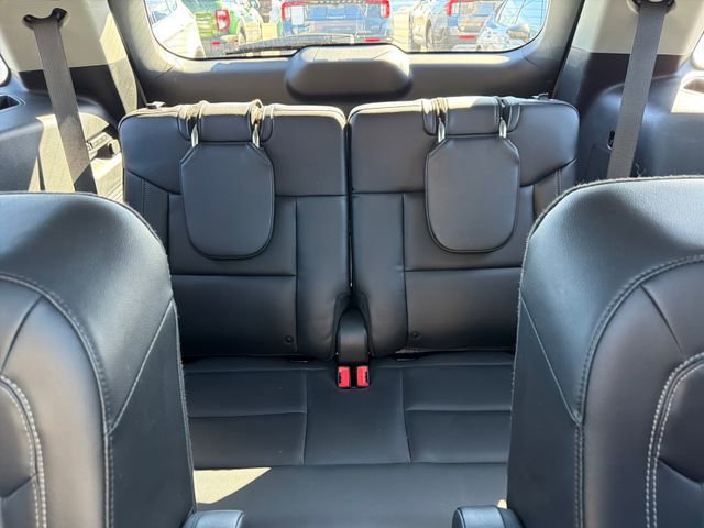 Certified 2024 Ford Explorer Limited w/ Limited Technology Package image 29