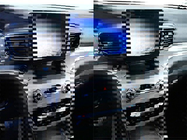 Certified 2023 Ford Explorer XLT w/ Equipment Group 202A image 18