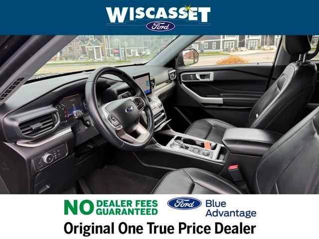Certified 2022 Ford Explorer XLT w/ Equipment Group 202A image 4