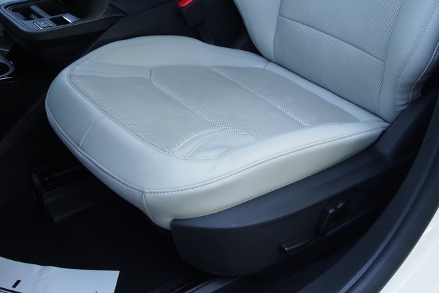 Certified 2025 Ford Mustang Mach-E Premium AWD/4WD image 17