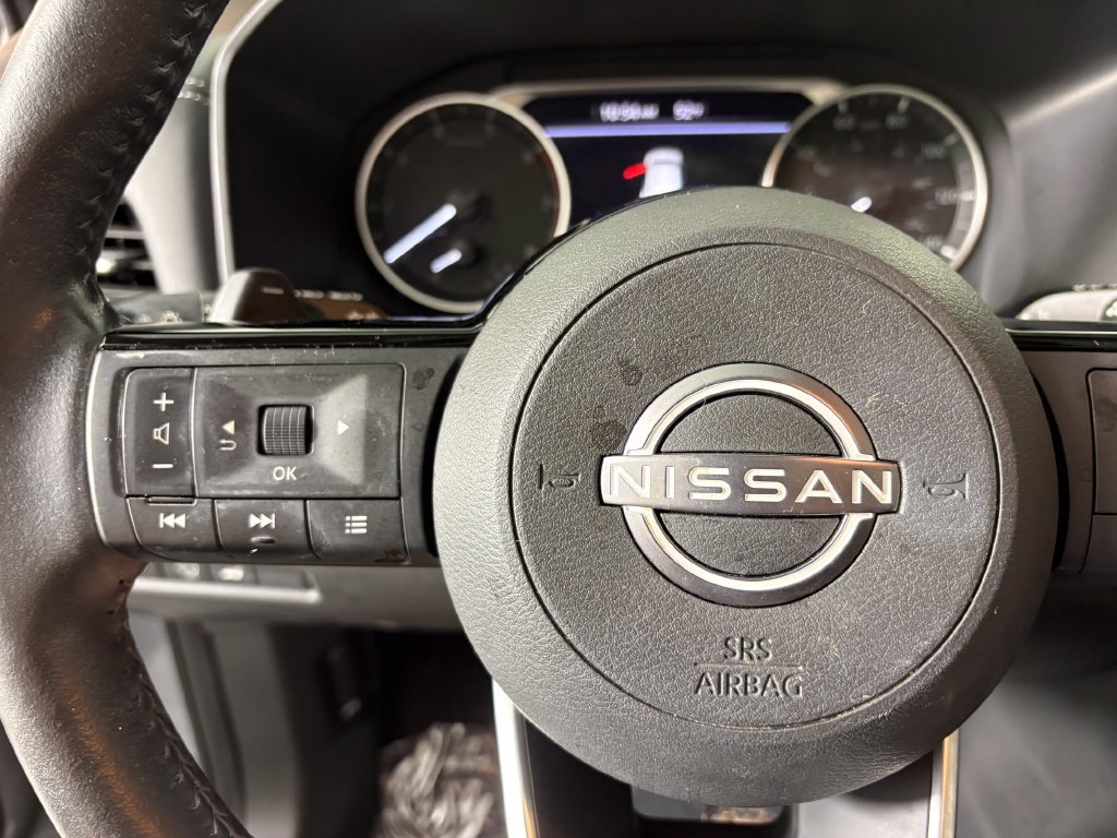 Used 2023 Nissan Rogue SV w/ SV Premium B Package FWD image 23