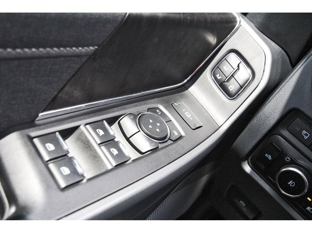 Certified 2023 Ford F250 Lariat w/ Sport Appearance Package AWD/4WD image 18