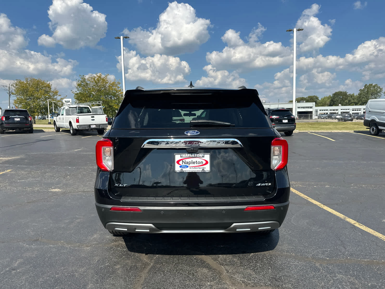 Certified 2022 Ford Explorer XLT w/ Equipment Group 202A image 6