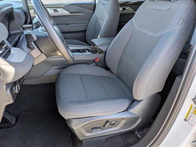 Certified 2025 Ford Explorer Active image 16