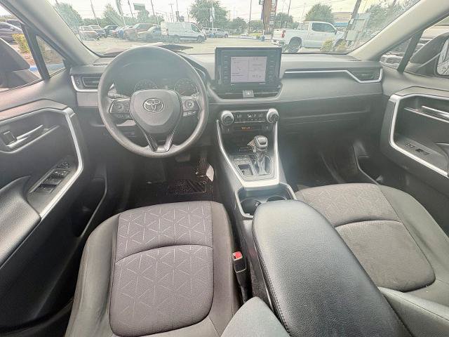 Used 2020 Toyota RAV4 XLE w/ Convenience Package FWD image 9