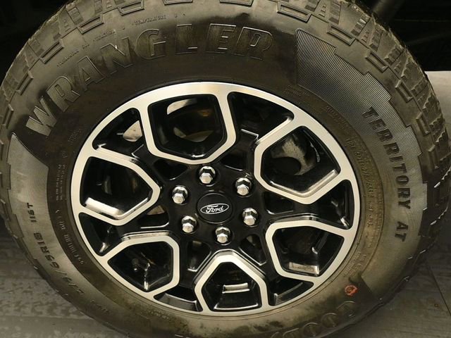 Certified 2022 Ford F150 XLT w/ Equipment Group 302A High image 9