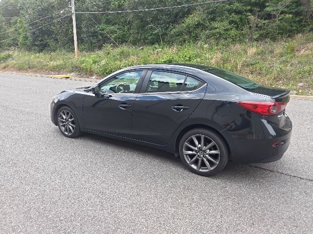 Used 2018 MAZDA MAZDA3 Touring FWD image 4