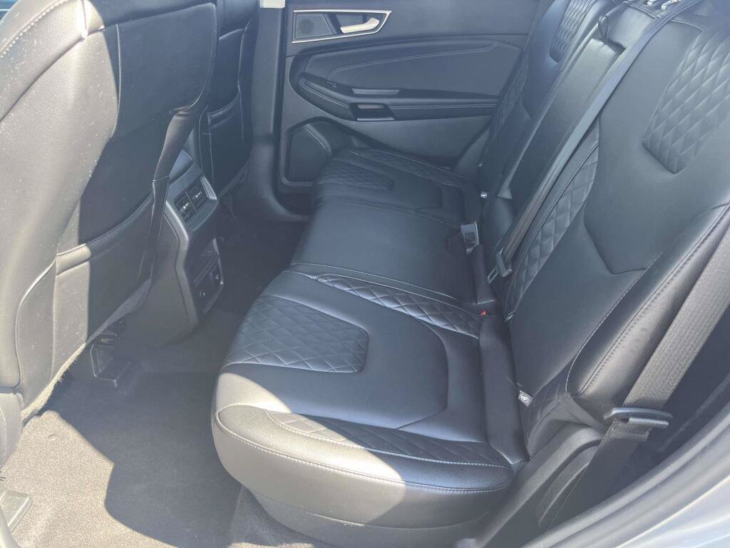 Certified 2024 Ford Edge Titanium AWD/4WD image 18