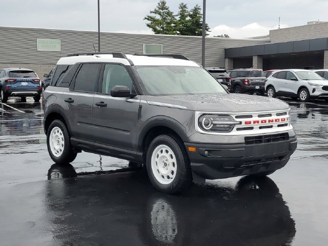 Certified 2023 Ford Bronco Sport Heritage w/ Heritage Convenience Package AWD/4WD image 2