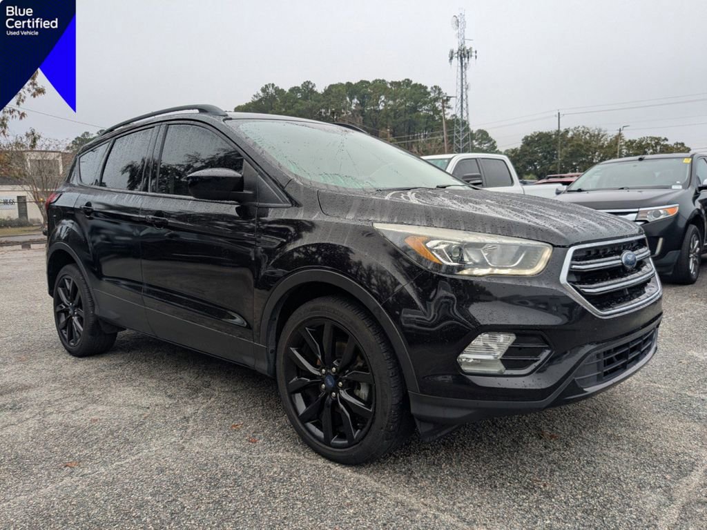Certified 2019 Ford Escape SE