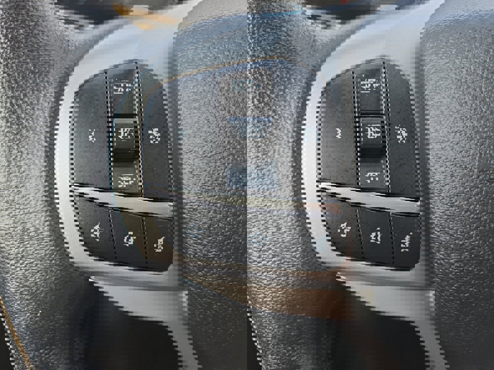 Certified 2022 Ford Explorer XLT w/ Equipment Group 202A image 14