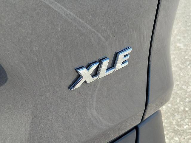 Used 2023 Toyota RAV4 XLE w/ Convenience Package FWD image 9
