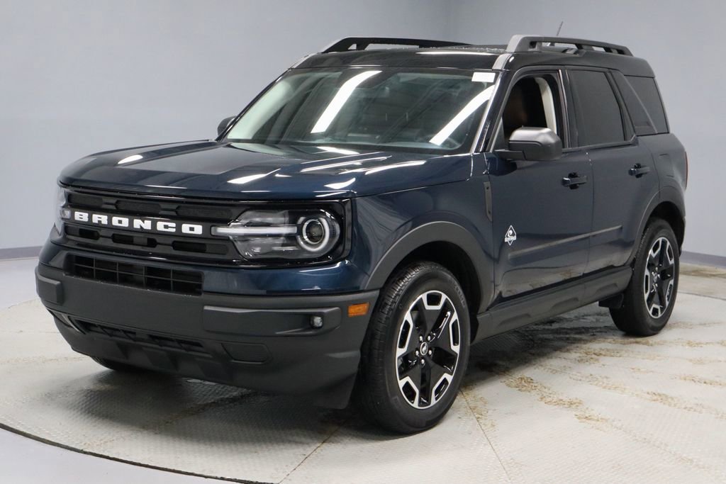 Certified 2023 Ford Bronco Sport Outer Banks w/ Tech Package AWD/4WD image 8