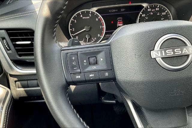 Used 2025 Nissan Rogue SV FWD image 11